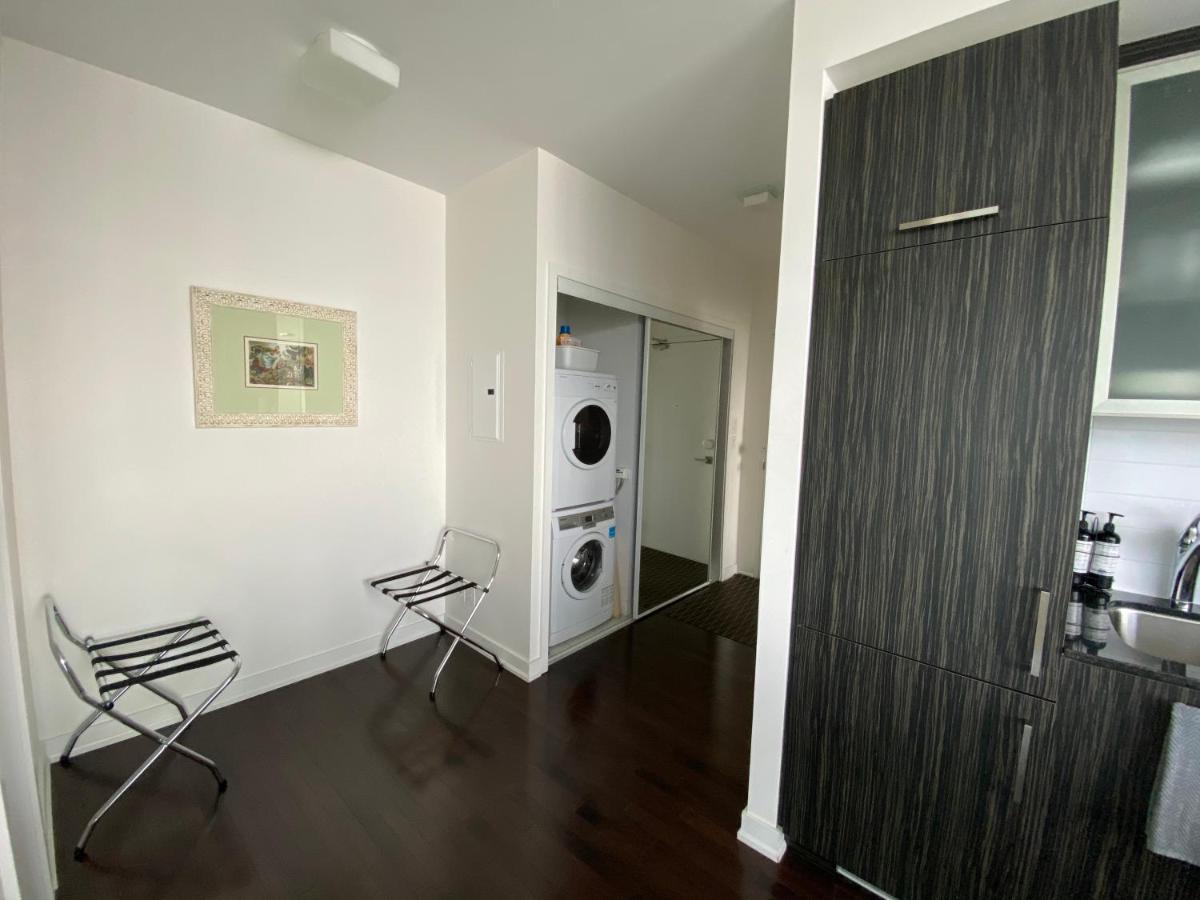 Corporate Suite Торонто Экстерьер фото