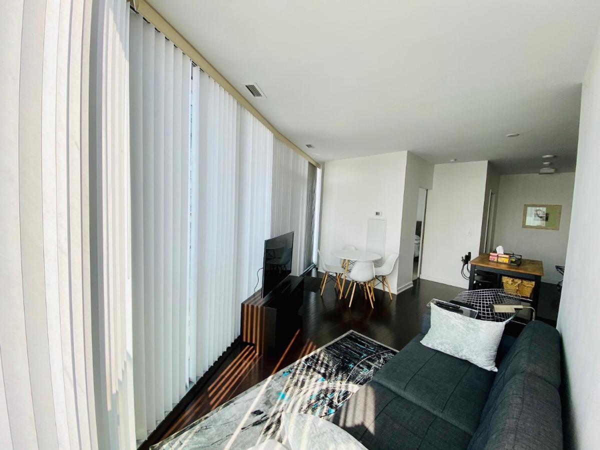 Corporate Suite Торонто Экстерьер фото