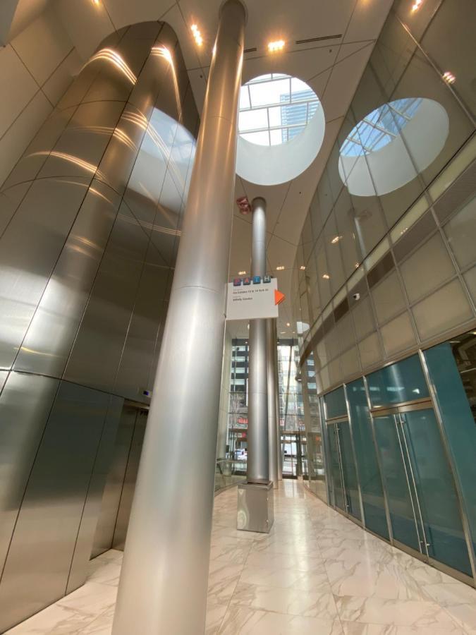 Corporate Suite Торонто Экстерьер фото