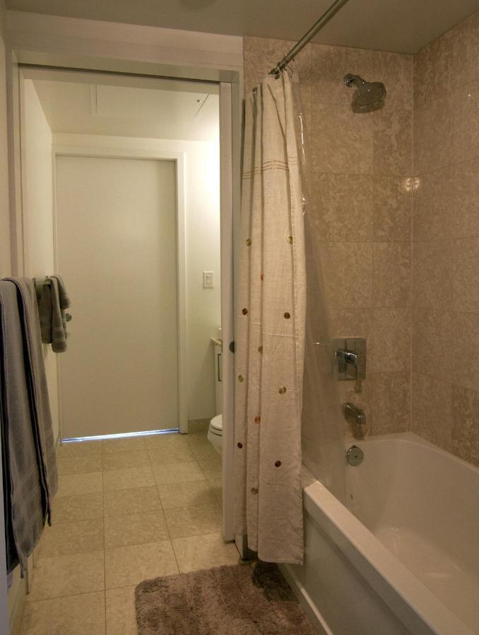 Corporate Suite Торонто Экстерьер фото